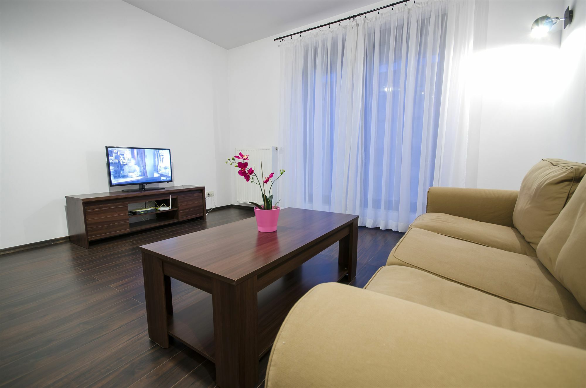 Angel City Center Krakow Aparthotel Экстерьер фото