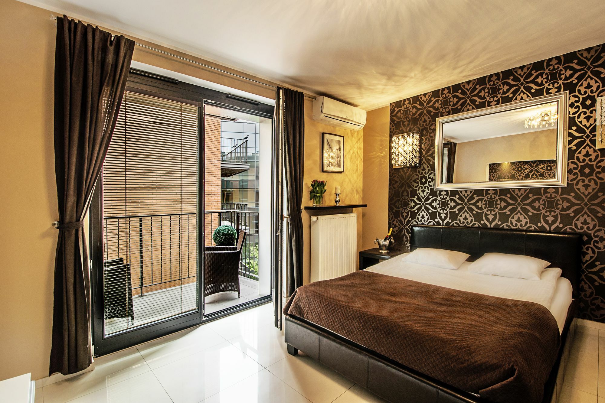 Angel City Center Krakow Aparthotel Экстерьер фото